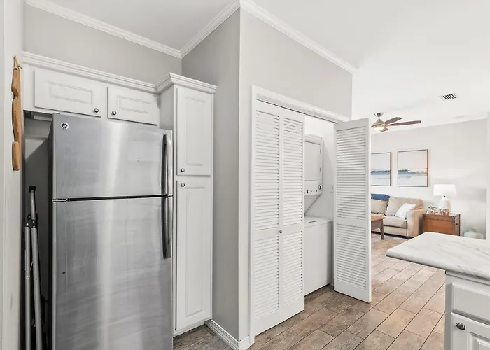 Cozycoastalretreat - Steps2beach - Roomyescape *